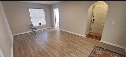 821 Newton Ave S in St. Petersburg, FL - Building Photo - Building Photo