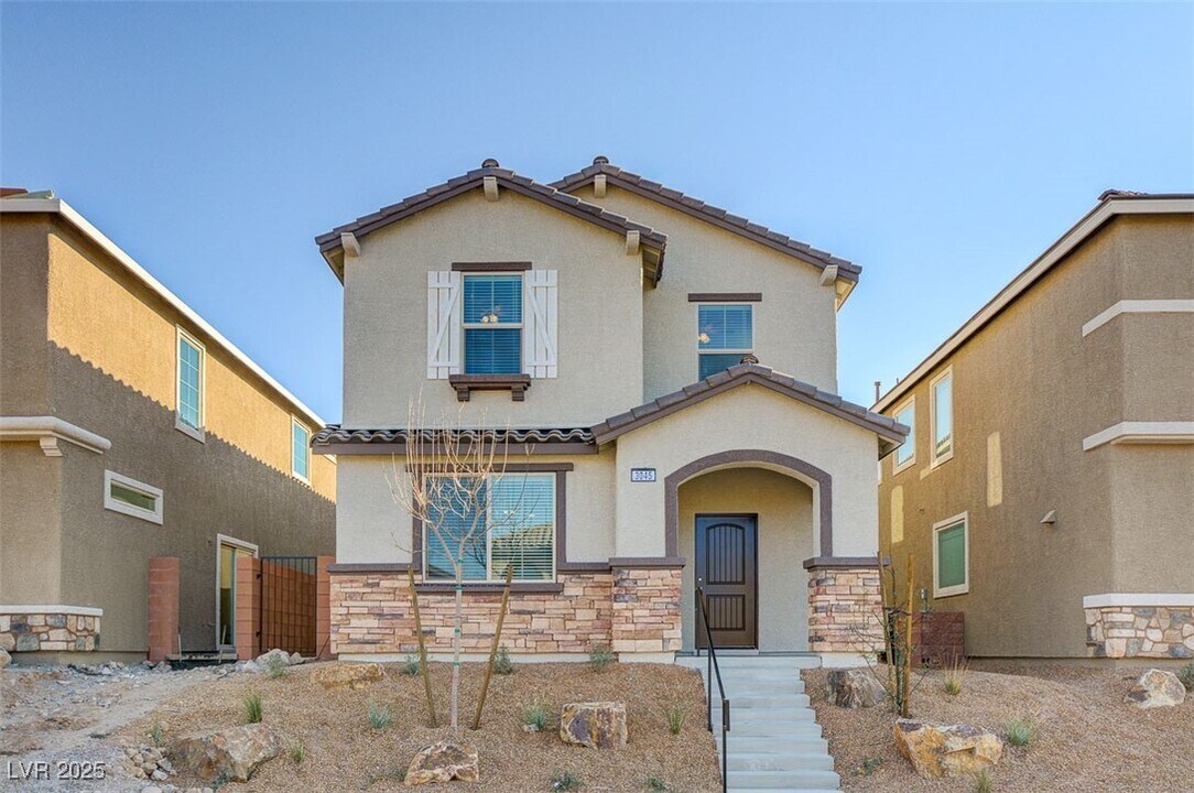 3045 Historic Horizon Ave in Henderson, NV - Building Photo