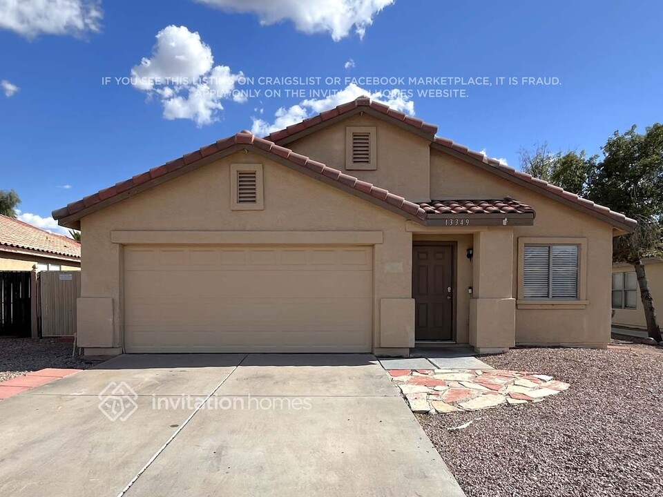 13349 W Canyon Creek Dr in Surprise, AZ - Building Photo