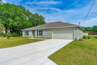 27 Pillar Ln in Palm Coast, FL - Building Photo - Building Photo