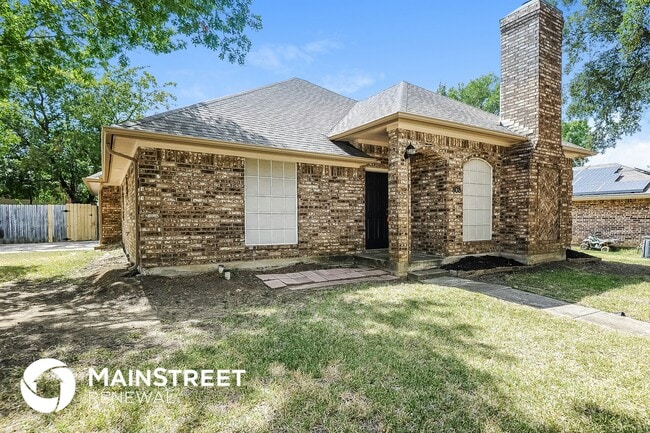 property at 808 Quail Brook Dr