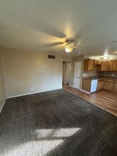 1517 10th Ave in Greeley, CO - Foto de edificio - Building Photo