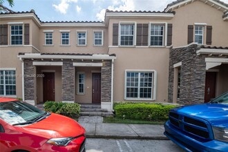 17062 SW 95th Terrace in Miami, FL - Building Photo - Building Photo