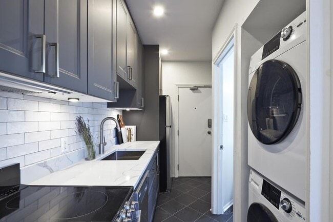 331 Catherine St in Ottawa, ON - Building Photo - Building Photo