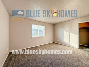 2503 N Blue Blossom Way in Kuna, ID - Building Photo - Building Photo
