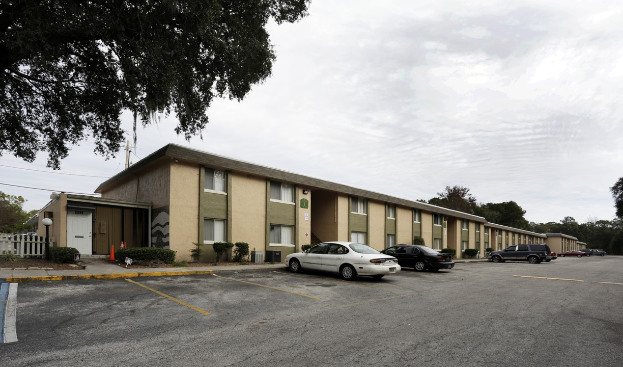 122 West in Jacksonville, FL - Building Photo