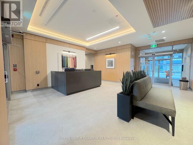 3250 Carding Mill Trail in Oakville, ON - Building Photo - Building Photo