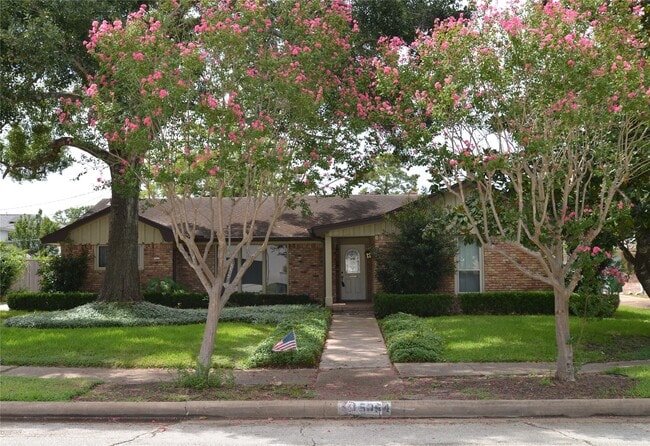 5054 Yarwell Dr in Houston, TX - Building Photo - Building Photo