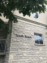 28 Stadium Rd in Toronto, ON - Building Photo