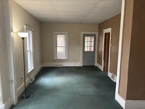 305 N Elm Ave in Jackson, MI - Foto de edificio - Building Photo