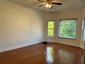 1650 N Keeler Ave, Unit 1650-2 in Chicago, IL - Building Photo - Building Photo