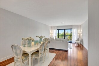 3605 S Ocean Blvd in South Palm Beach, FL - Building Photo - Building Photo