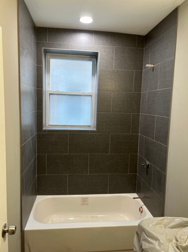 5123 Highland Ave Rentals in St. Louis, MO