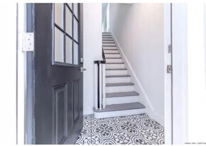 520 Delaware Ave in Kingston, NY - Building Photo