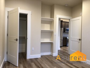 241 7th St in Ashland, OR - Building Photo - Building Photo