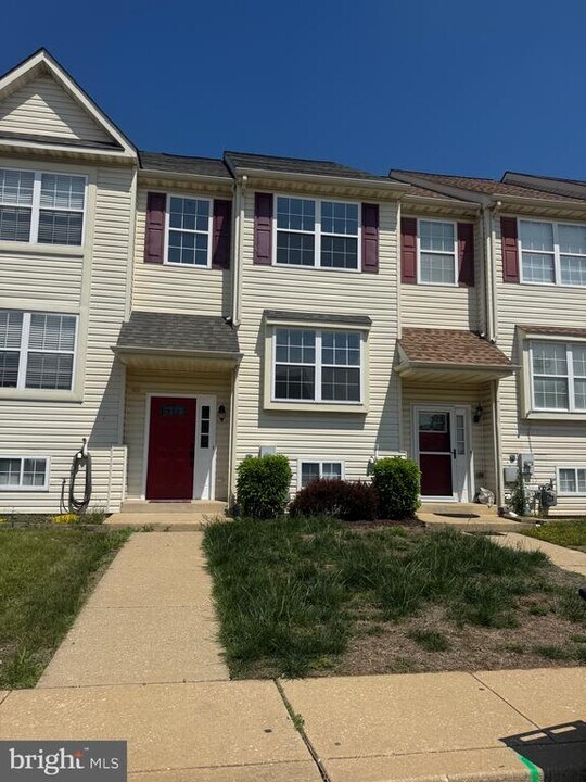6 Franklin Dr in Middletown, DE - Building Photo