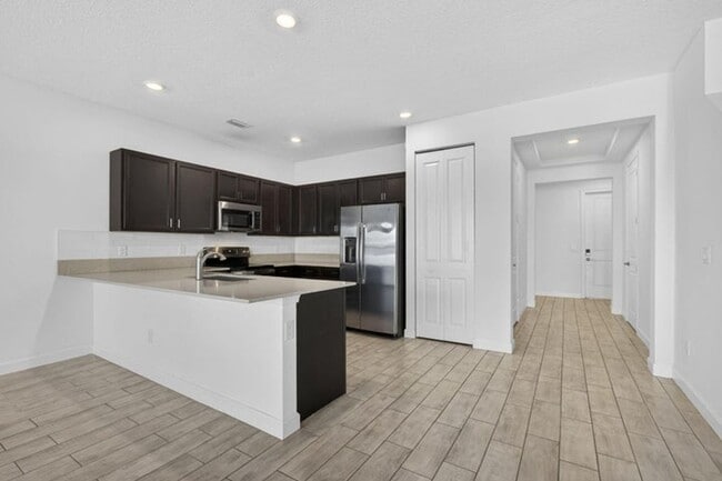 property at 4408 Hemlock Dr