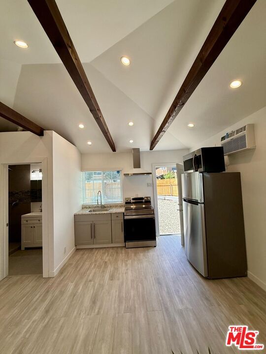 20847 Community St in Los Angeles, CA - Foto de edificio - Building Photo