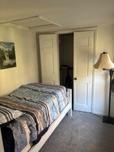 277 Center St, Unit Apt b in Roxbury Township, NJ - Building Photo - Building Photo