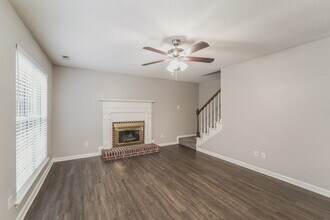 15009 Arrowgrass Way in Charlotte, NC - Building Photo - Building Photo