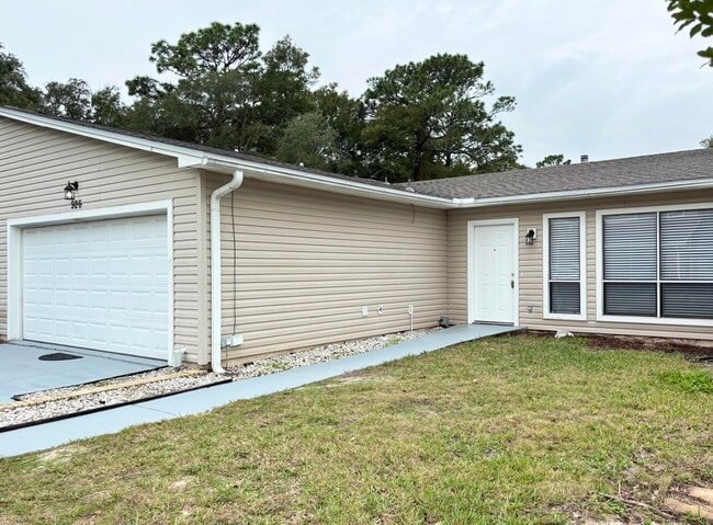 926 Holbrook Cir in Fort Walton Beach, FL - Building Photo - Building Photo