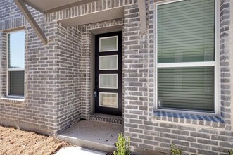 8825 Enclave Wy in Northlake, TX - Building Photo - Building Photo