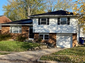 732 Bradwell Dr in Columbus, OH - Building Photo