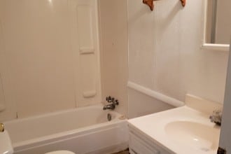 1448 Van Voorhis Rd, Unit 43 in Morgantown, WV - Building Photo - Building Photo