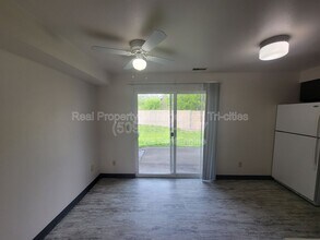 140 Van Giesen St in Richland, WA - Building Photo - Building Photo