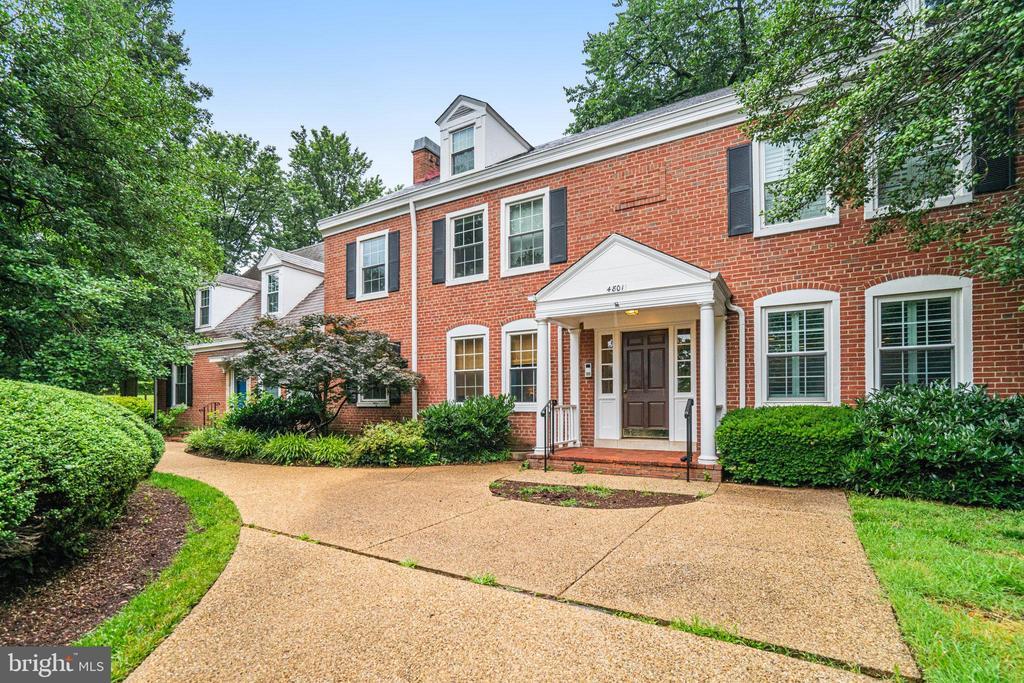 4801 31st St S in Arlington, VA - Building Photo