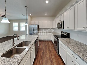 527 Pine Terrace Dr in Ruskin, FL - Building Photo - Building Photo