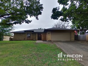 4317 Yellowleaf Dr in Fort Worth, TX - Building Photo - Building Photo