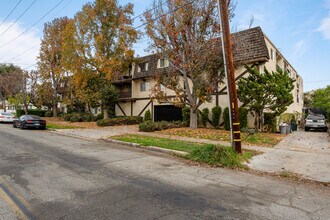 2050 Meridian in South Pasadena, CA - Foto de edificio - Building Photo