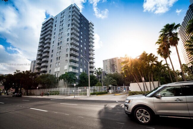 850 N Miami Ave in Miami, FL - Building Photo - Building Photo