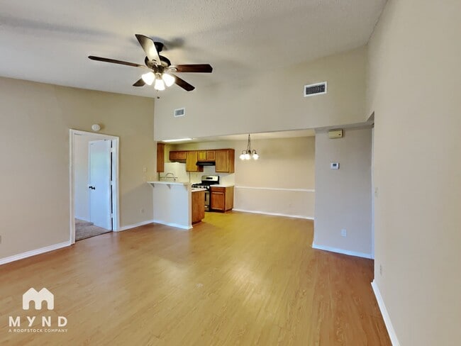 1213 Hyridge St in Round Rock, TX - Foto de edificio - Building Photo