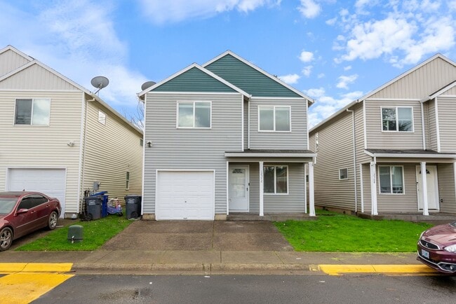 property at 12572 SE Ramona St