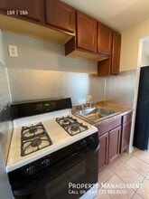 8850 S Saginaw Ave in Chicago, IL - Building Photo - Building Photo