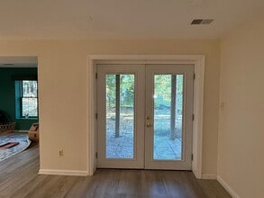13616 Northbourne Dr in Centreville, VA - Building Photo - Building Photo