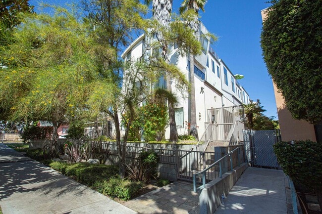 property at 1437 16th St