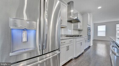 513 Riversail Ln in Oxon Hill, MD - Building Photo - Building Photo