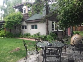 1426 Orca St, Unit 3 in Anchorage, AK - Building Photo