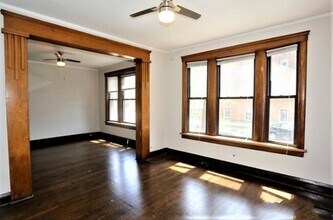 3801 N Central Park Ave, Unit 06 in Chicago, IL - Building Photo - Building Photo
