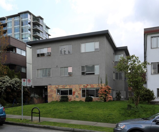 1364 W 10th Ave in Vancouver, BC - Building Photo - Primary Photo