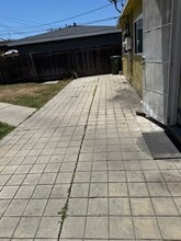 4226 161st St in Lawndale, CA - Building Photo - Building Photo