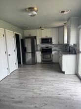 207 E B Ave in Cache, OK - Building Photo - Building Photo
