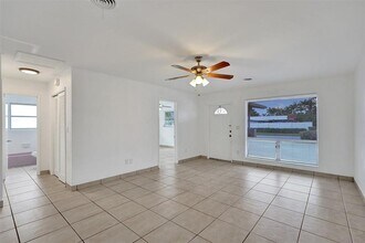 5910 NE 17th Rd in Fort Lauderdale, FL - Building Photo - Building Photo