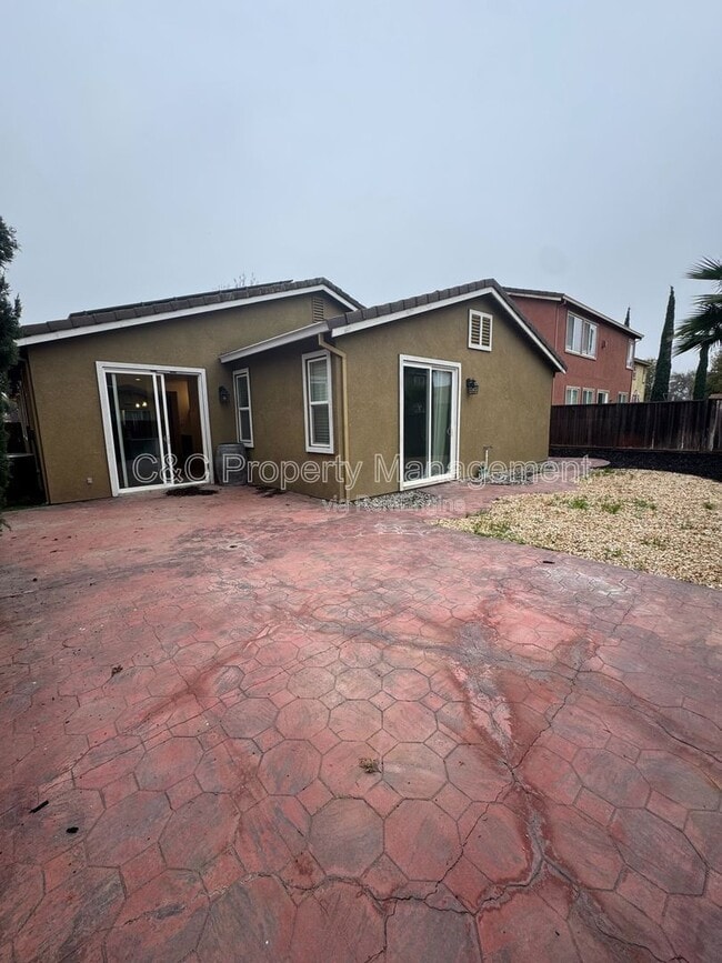 5470 Gold Creek Cir in Discovery Bay, CA - Building Photo - Building Photo