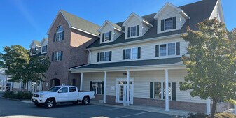 2201 Main St in Chester, MD - Building Photo