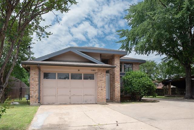 1355 Glencliff Cir in Dallas, TX - Building Photo