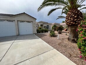 2659 Vía Arroyo in Bullhead City, AZ - Building Photo - Building Photo